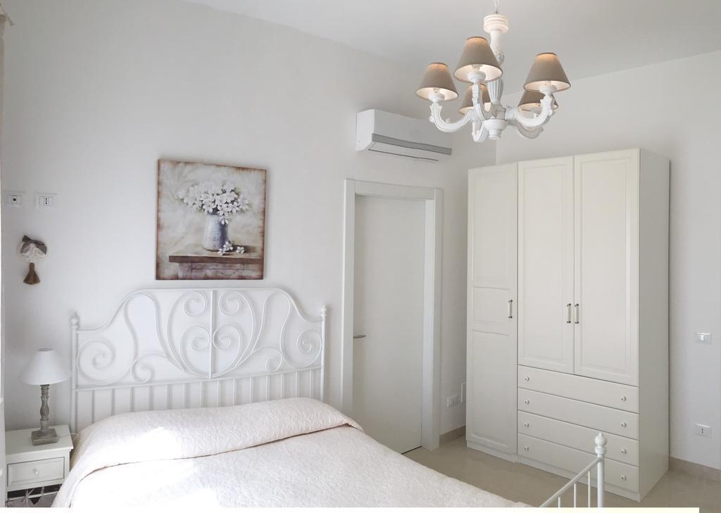 Dimora Del Sorriso Apartment Monopoli Exterior foto
